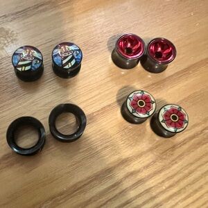 Bundle of 4 1/2” ear plugs/ gauges